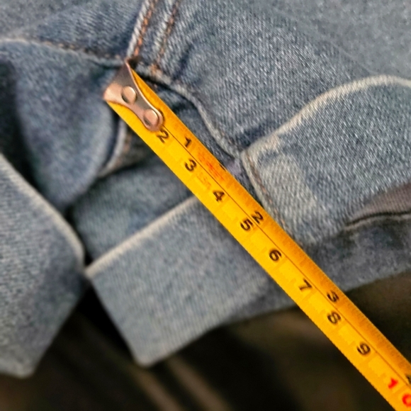 American Eagle Mom Shorts Stretchy High Rise Sz 2 US Denim Jeans - Picture 10 of 10